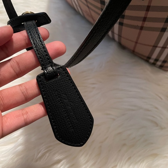Authentic Burberry Reversible Tote - Picture 6 of 14